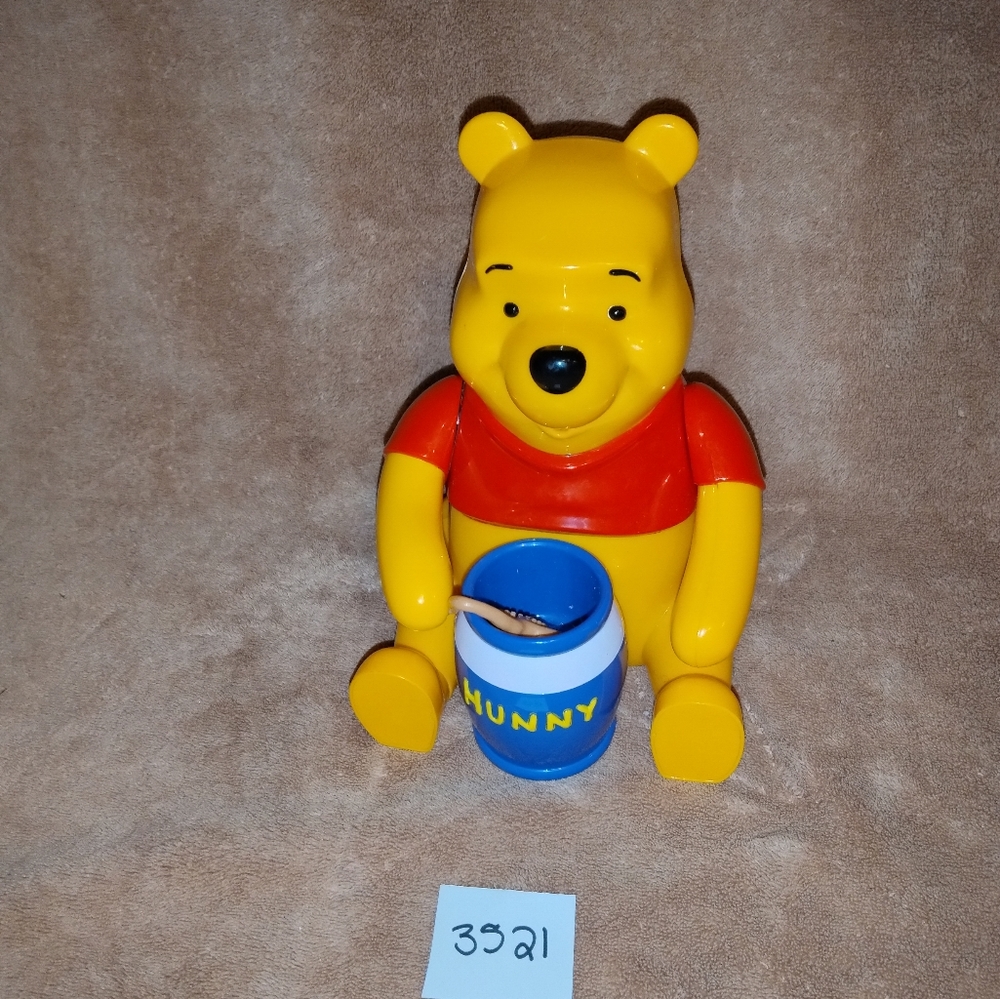 Disney's Bubble Blowing Pooh #3521